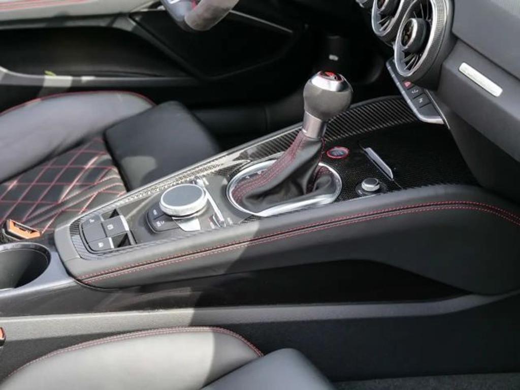 Audi TTS