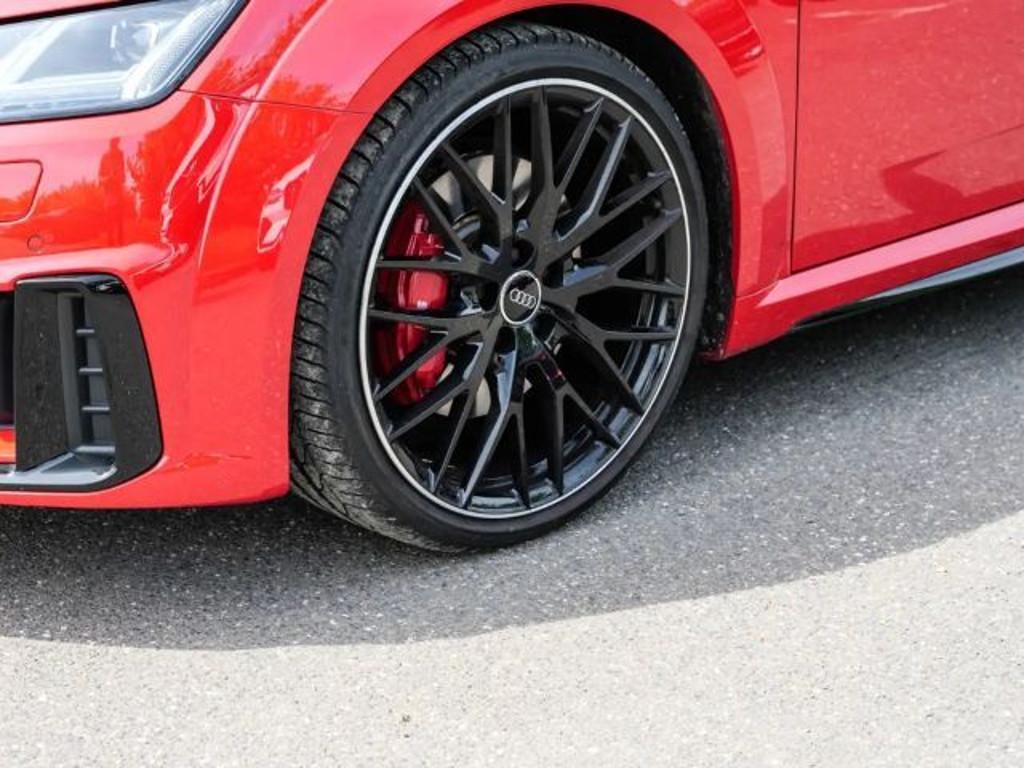 Audi TTS