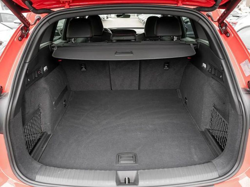 Audi SQ6 e-tron