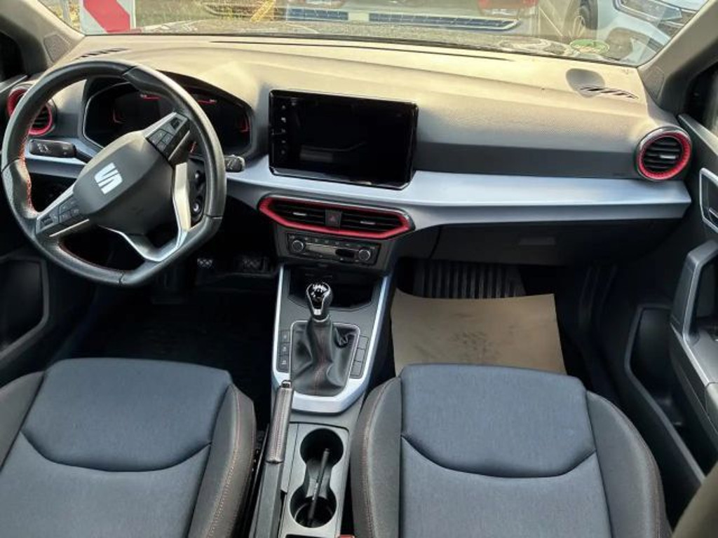 Seat Arona