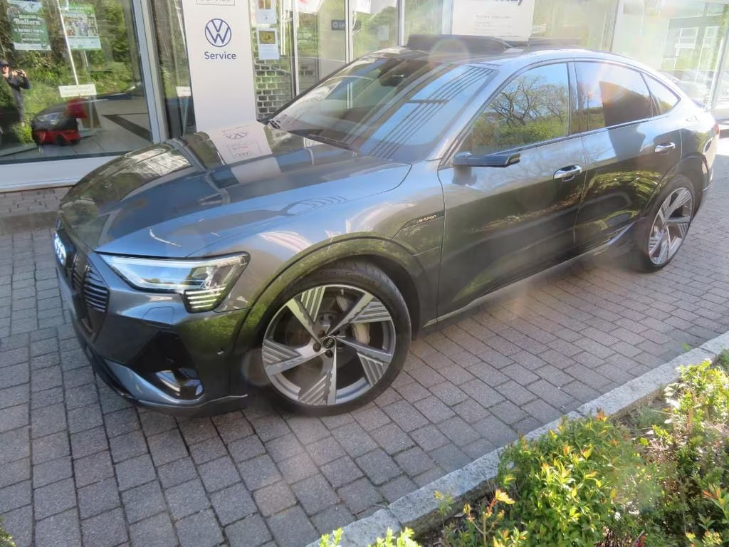 Audi e-tron