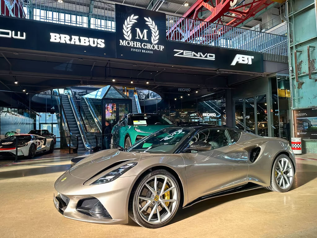 Lotus Emira 2023 Benzine