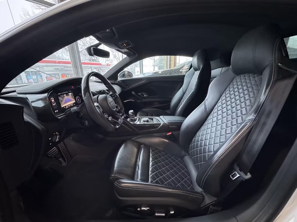 Audi R8