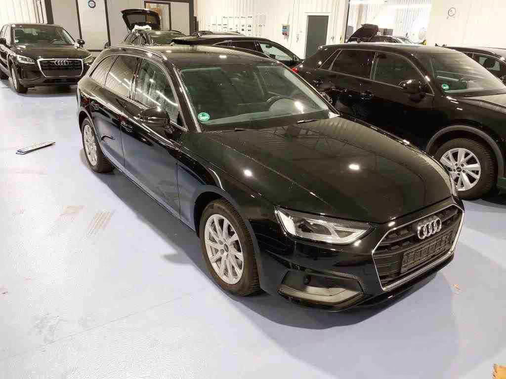 Audi A4 2022 Benzine