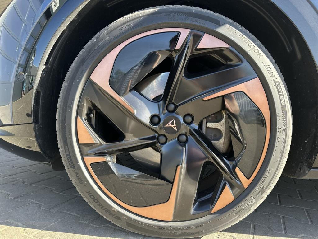 Cupra Tavascan