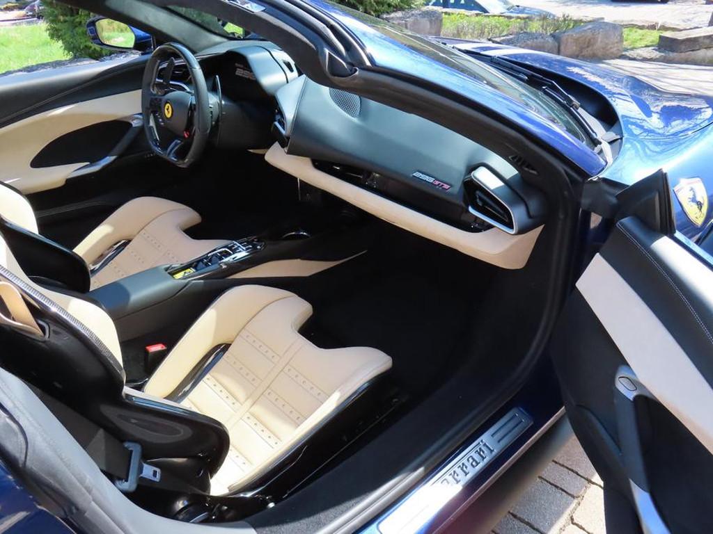 Ferrari 296 GTS