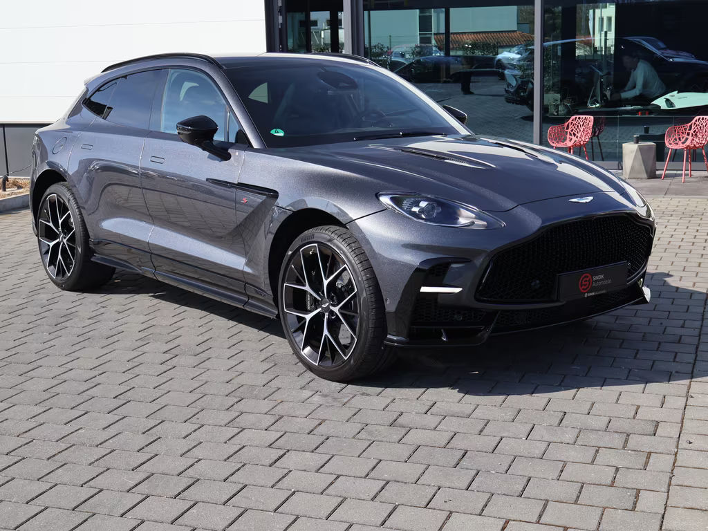 Aston Martin DBX