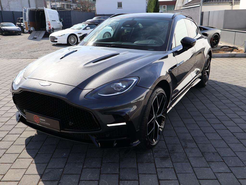 Aston Martin DBX