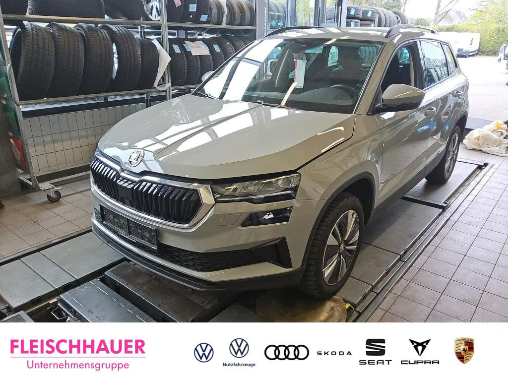 Skoda Karoq 2024 Benzine