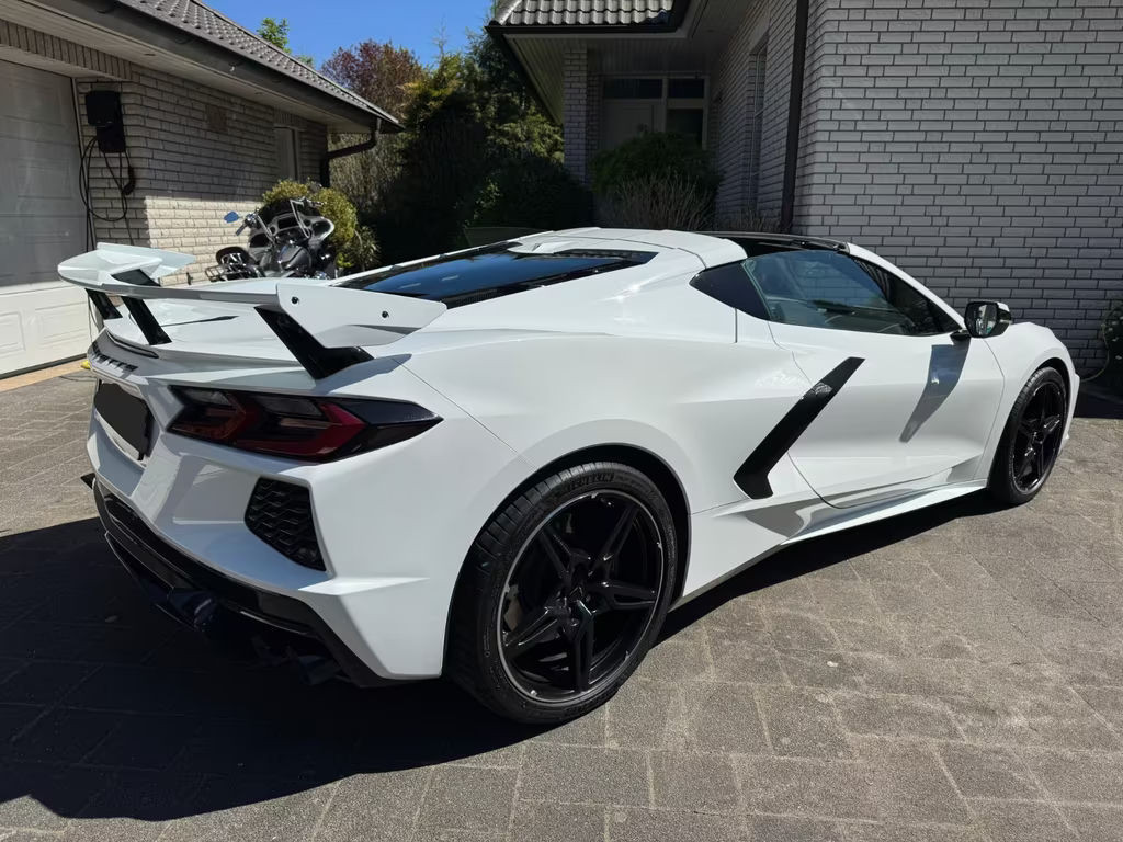 Corvette C8