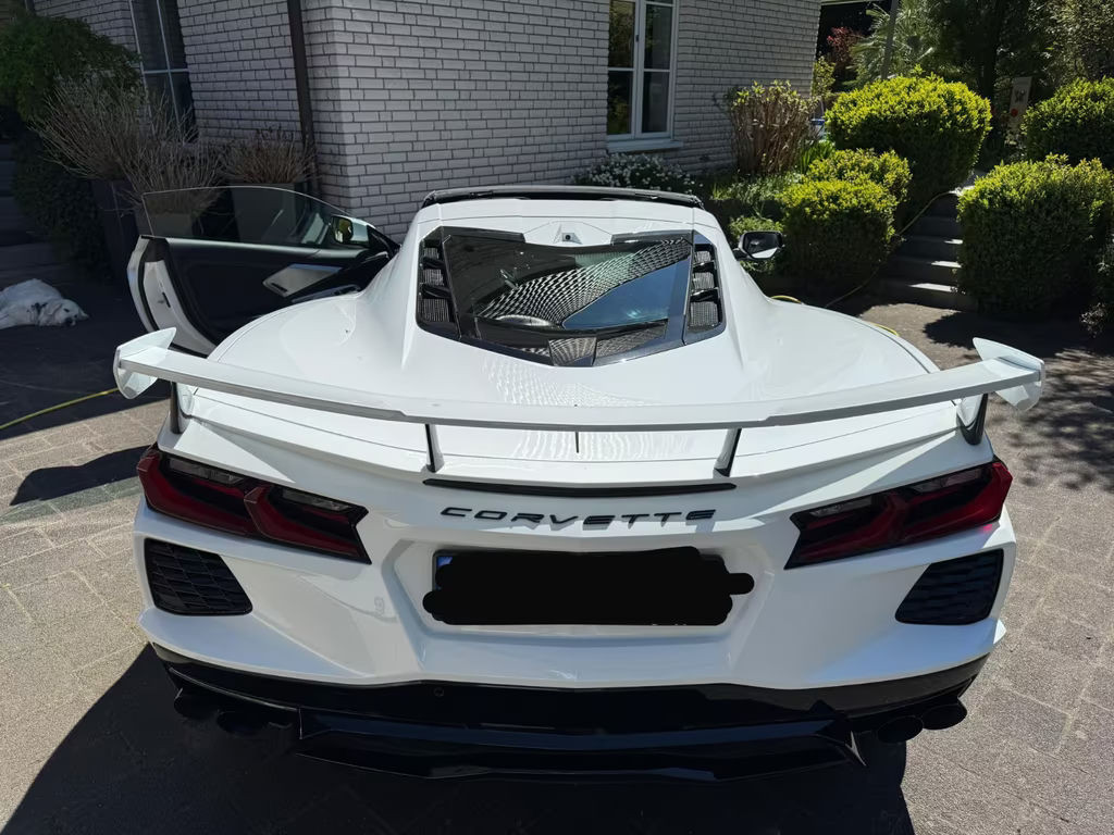 Corvette C8