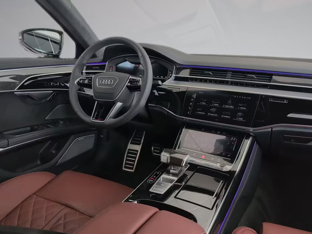 Audi S8