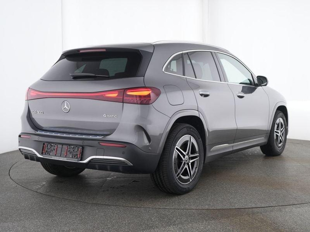 Mercedes-Benz EQA