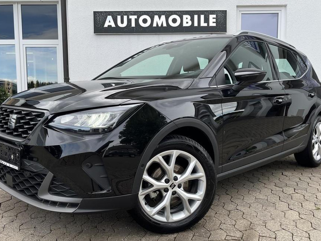 Seat Arona 2024 Benzine
