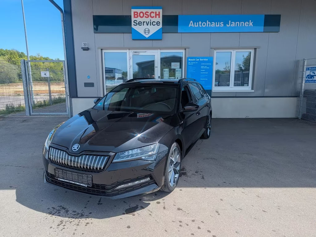 Skoda Superb 2023 Hybride Benzine