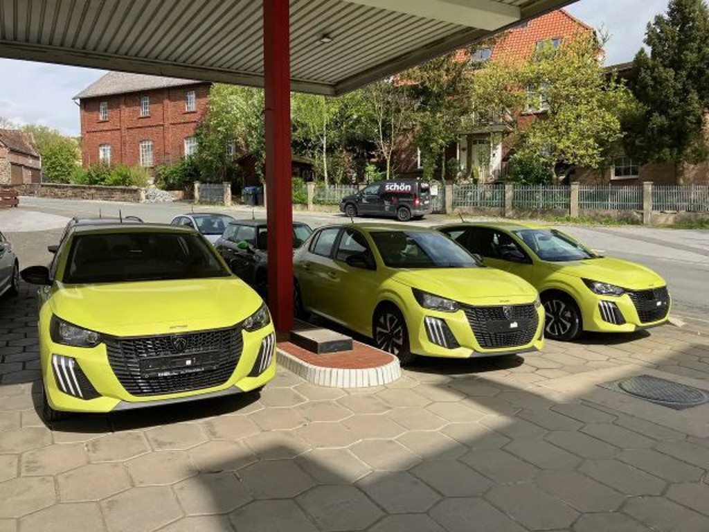 Peugeot 208