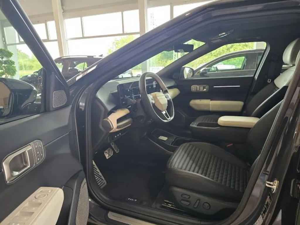 Kia EV4
