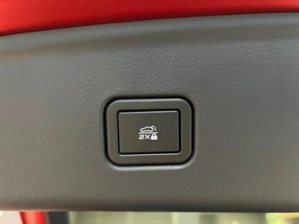 Mazda 6e