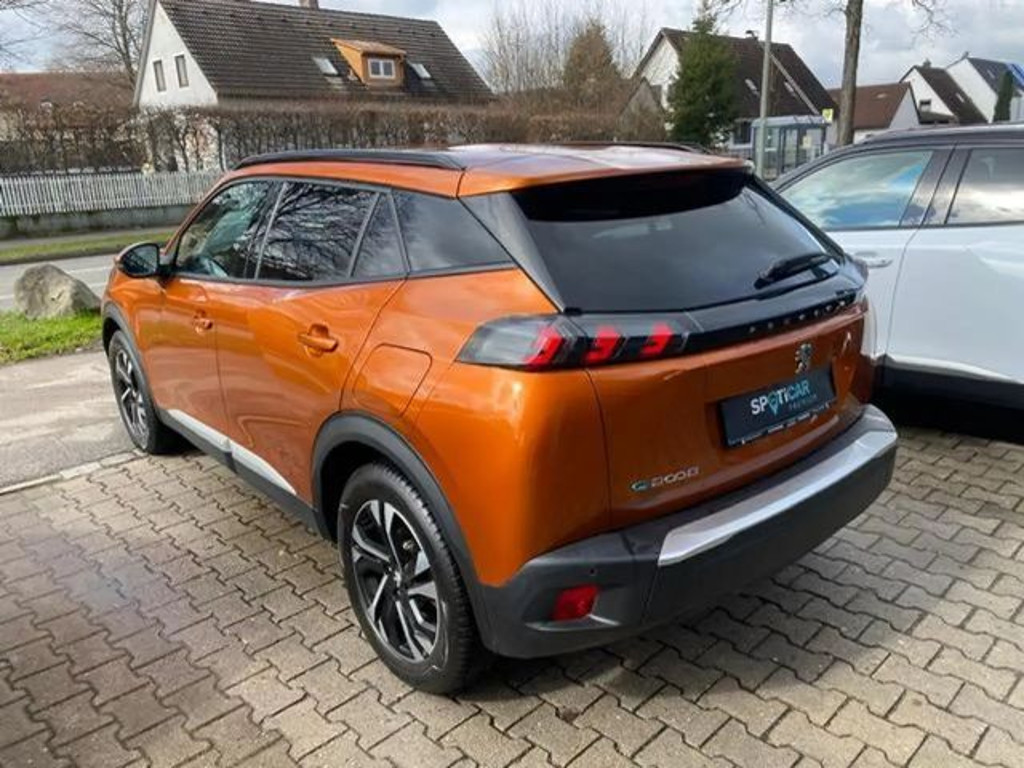 Peugeot e-2008