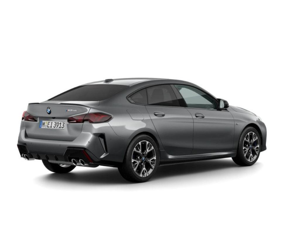 BMW M235