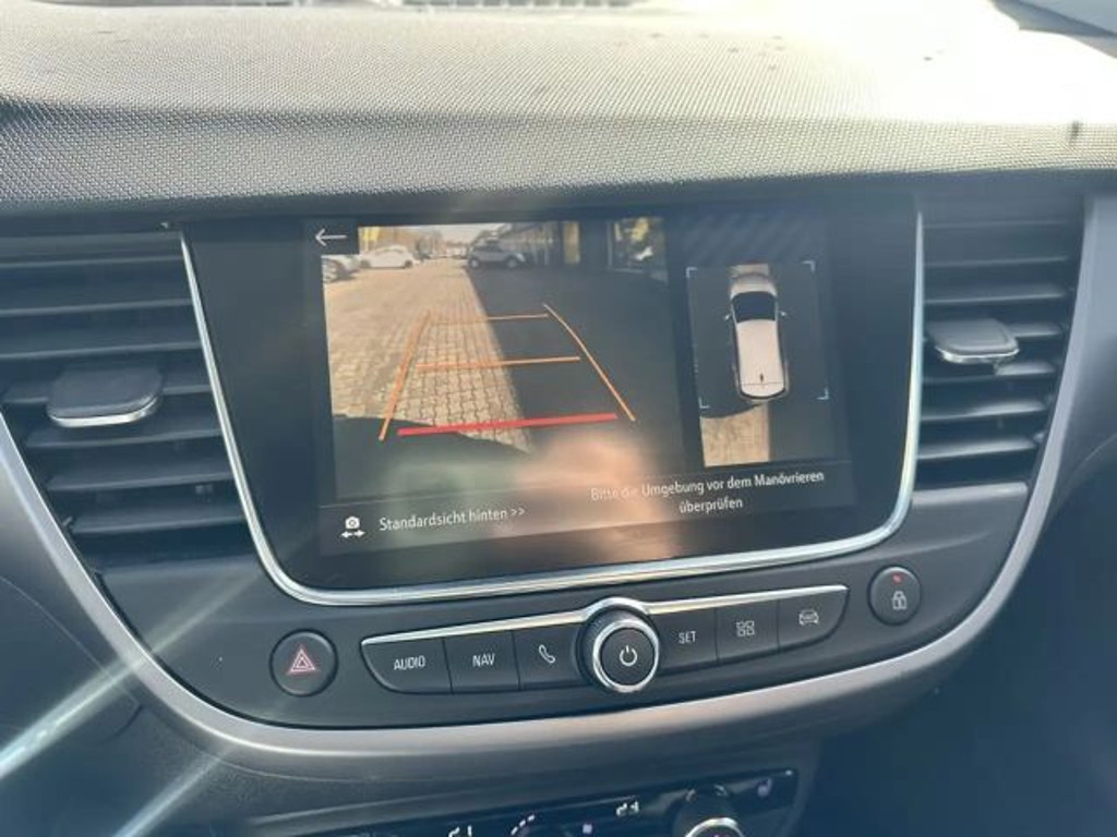 Opel Crossland X