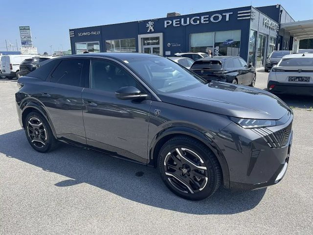Peugeot E-3008