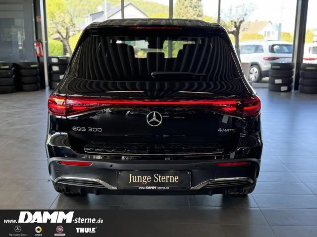 Mercedes-Benz EQB