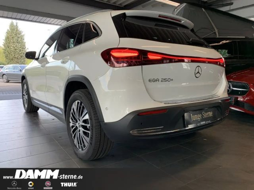 Mercedes-Benz EQA