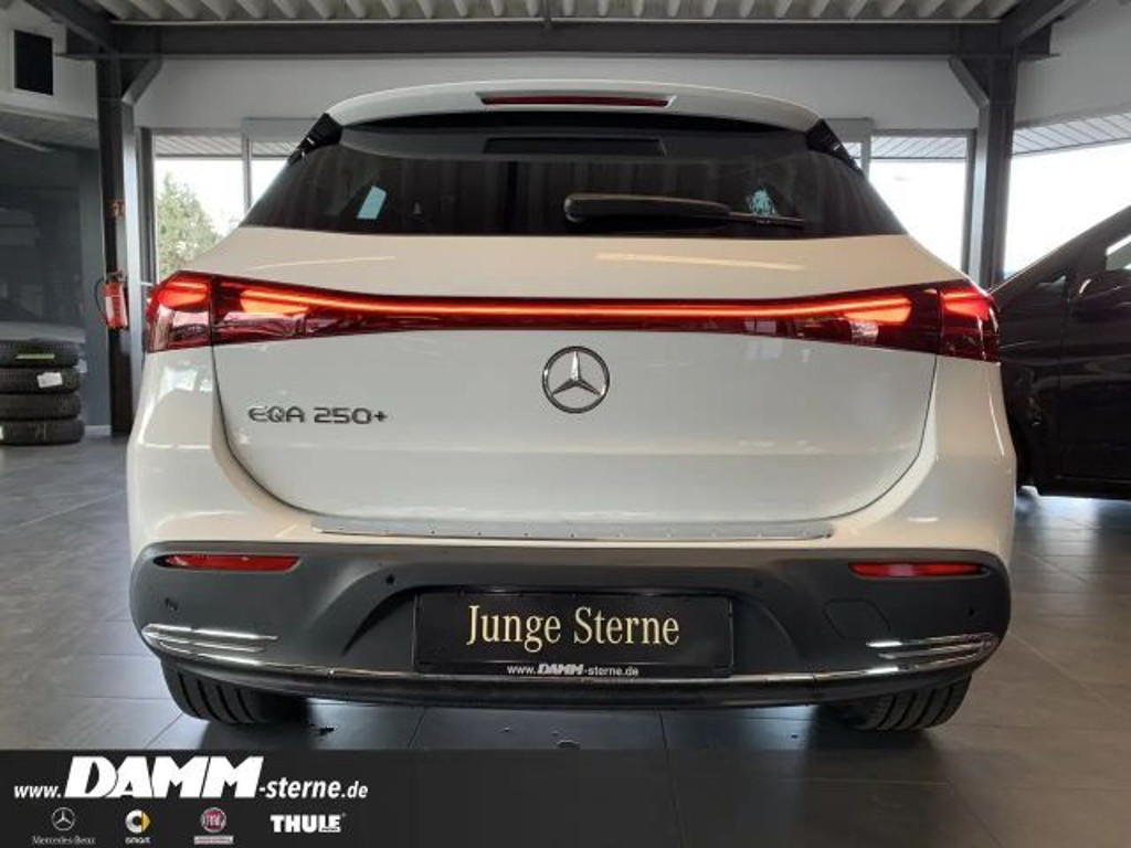 Mercedes-Benz EQA
