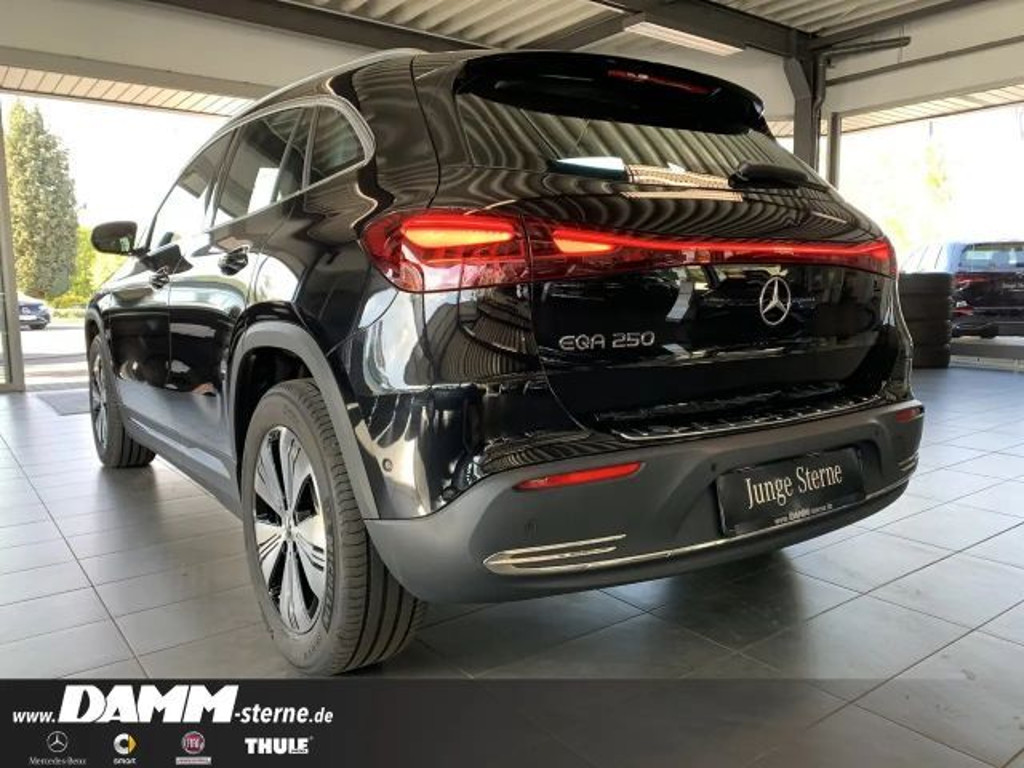 Mercedes-Benz EQA