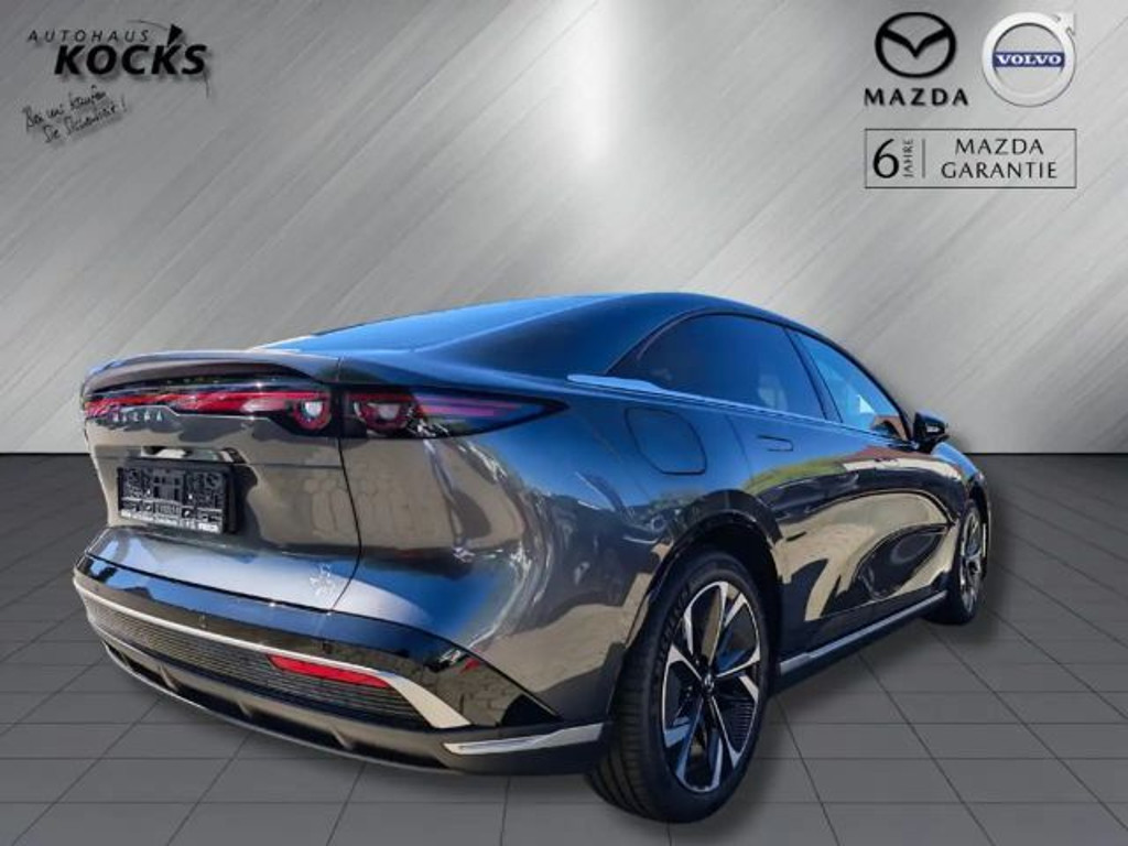 Mazda 6e