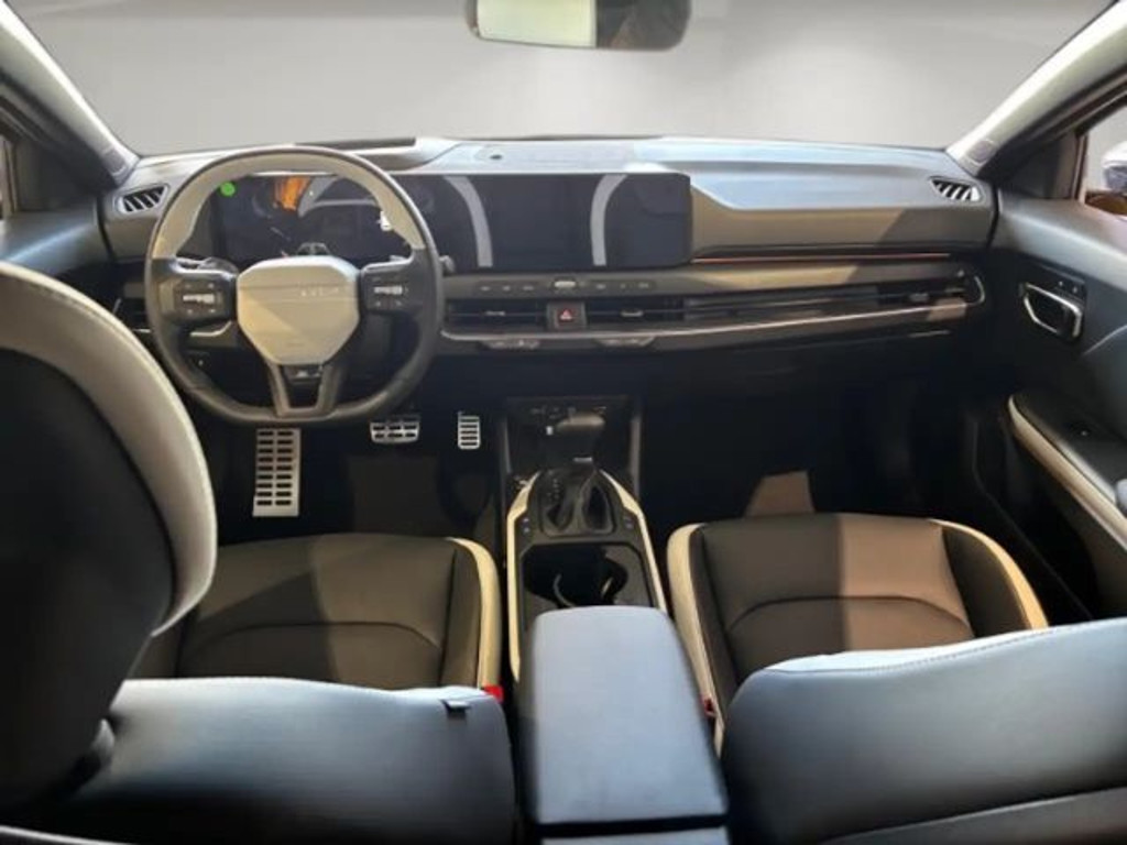 Kia K4