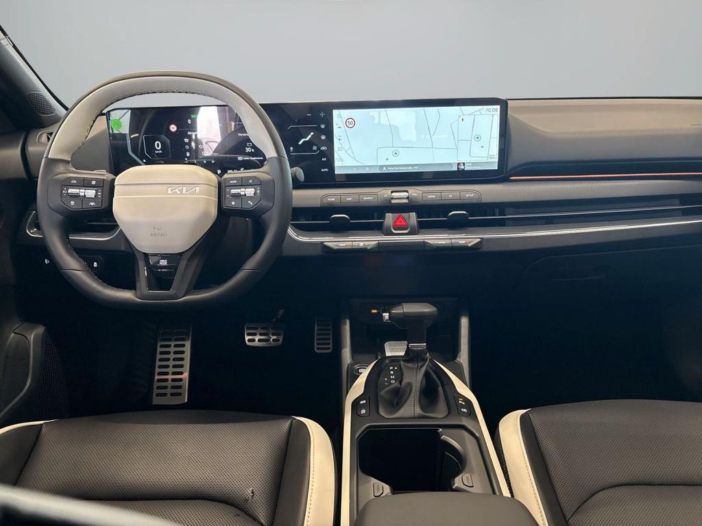 Kia K4
