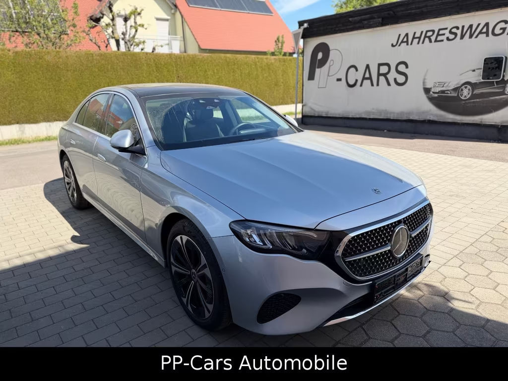 Mercedes-Benz E-Klasse 2024 Hybride Benzine