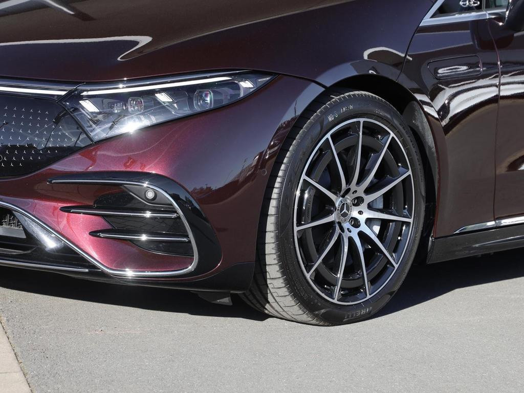 Mercedes-Benz EQS