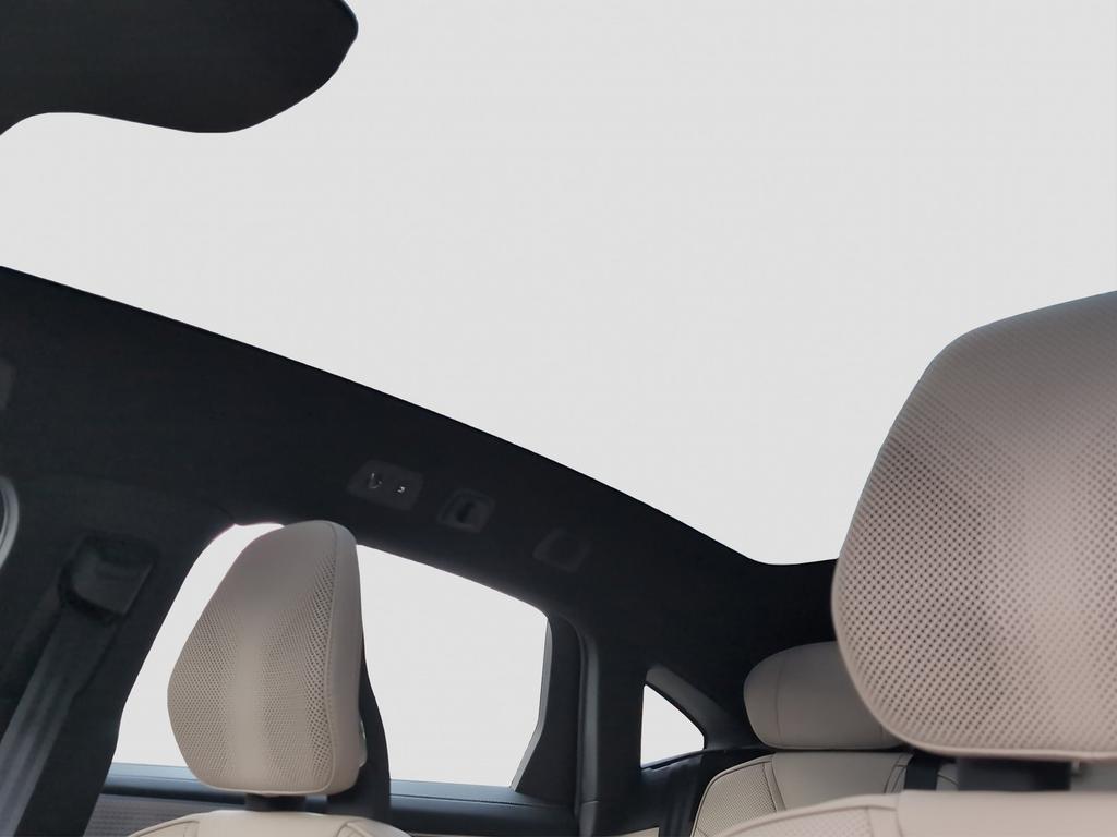 Volvo ES90