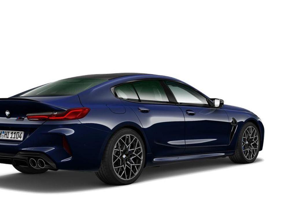 BMW M8