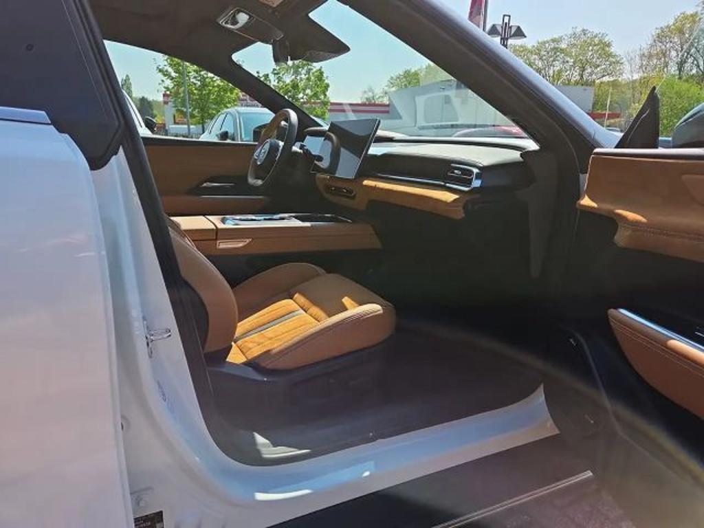 Mazda 6e
