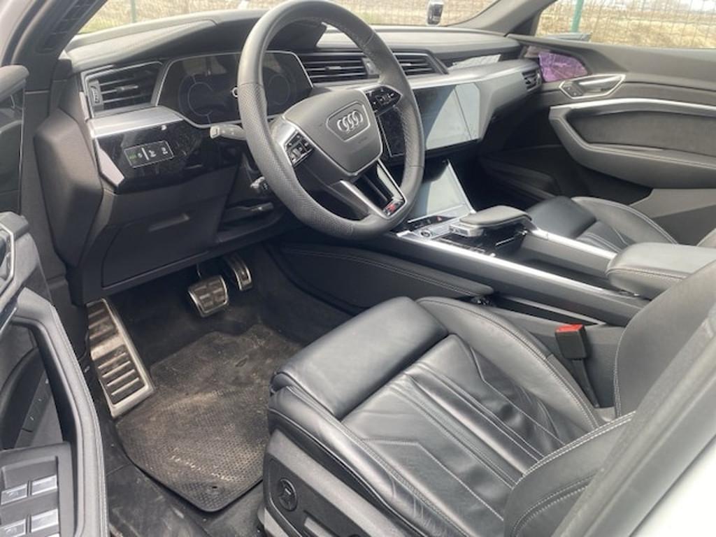 Audi Q8 e-tron
