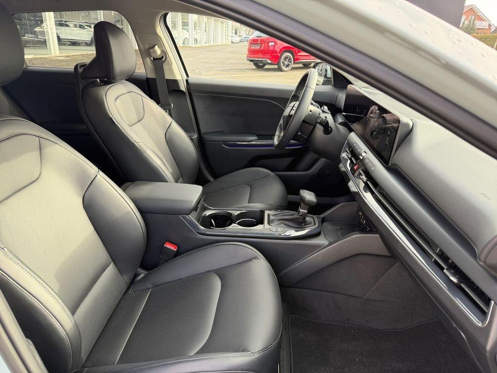 Kia K4