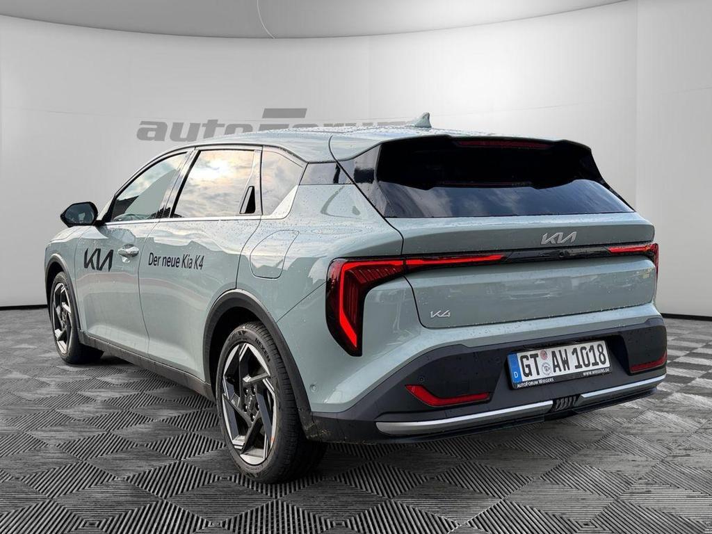 Kia K4