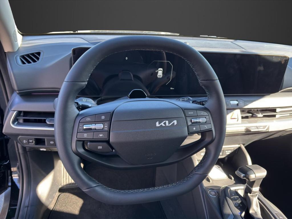 Kia K4