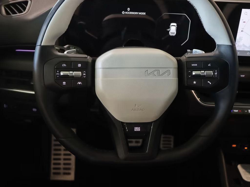 Kia K4