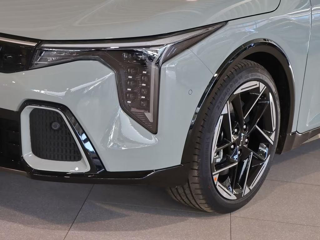 Kia K4