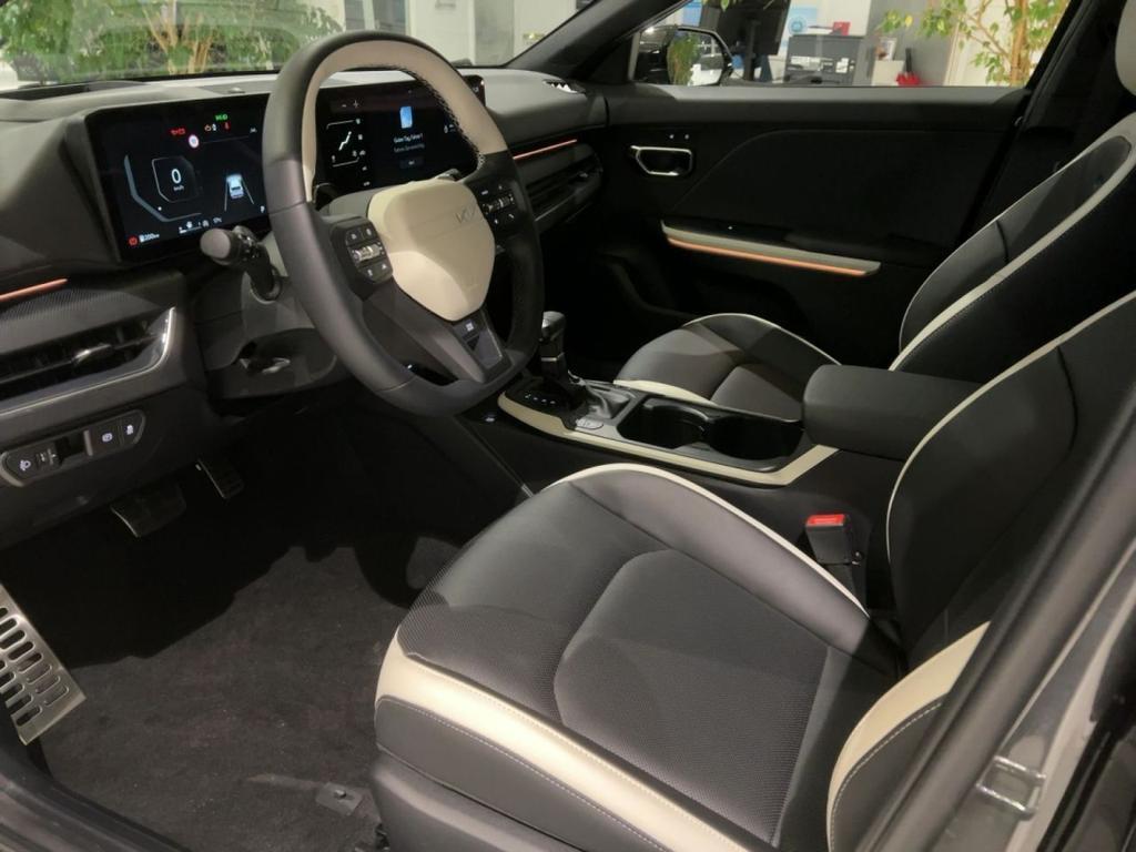 Kia K4