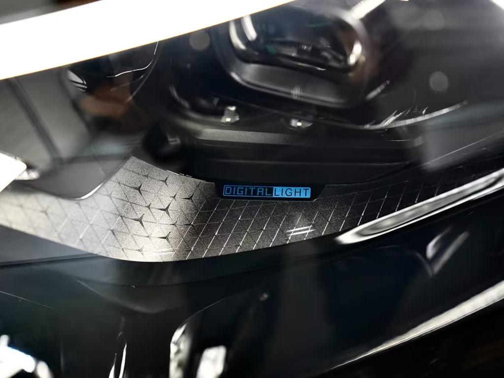 Mercedes-Benz EQS