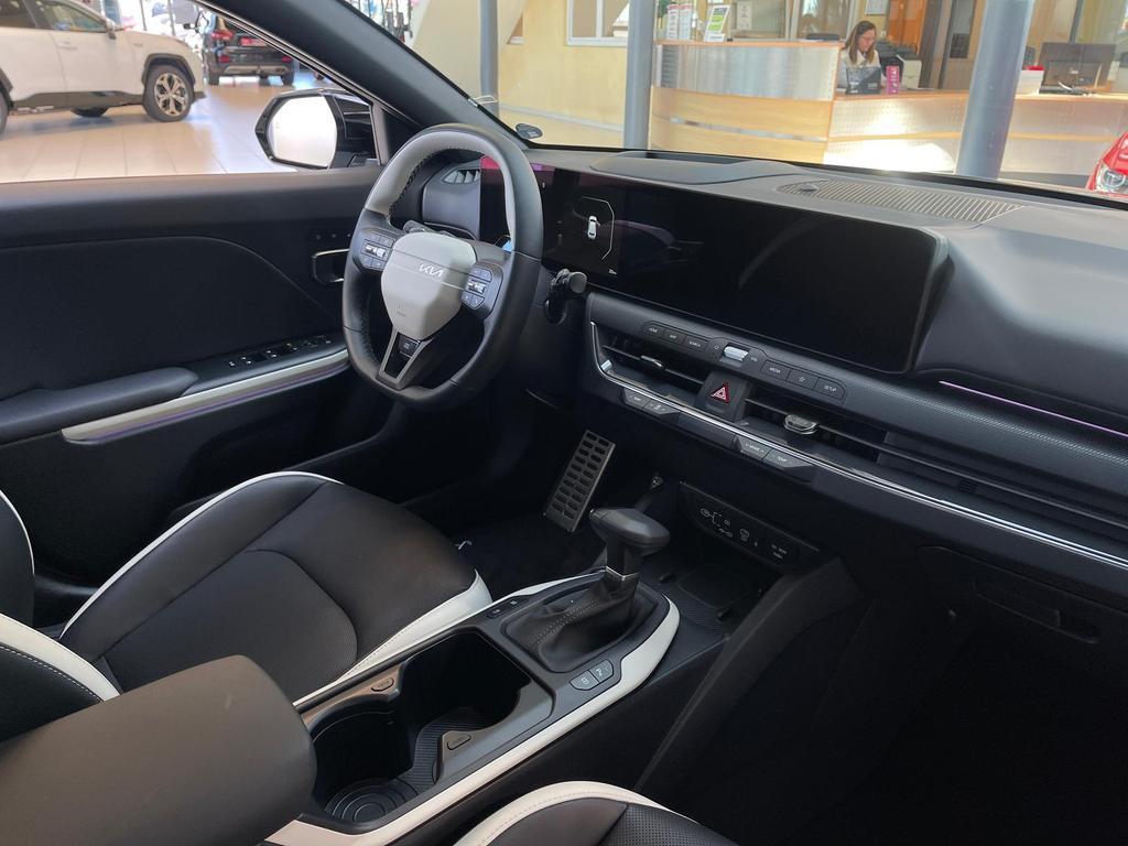 Kia K4
