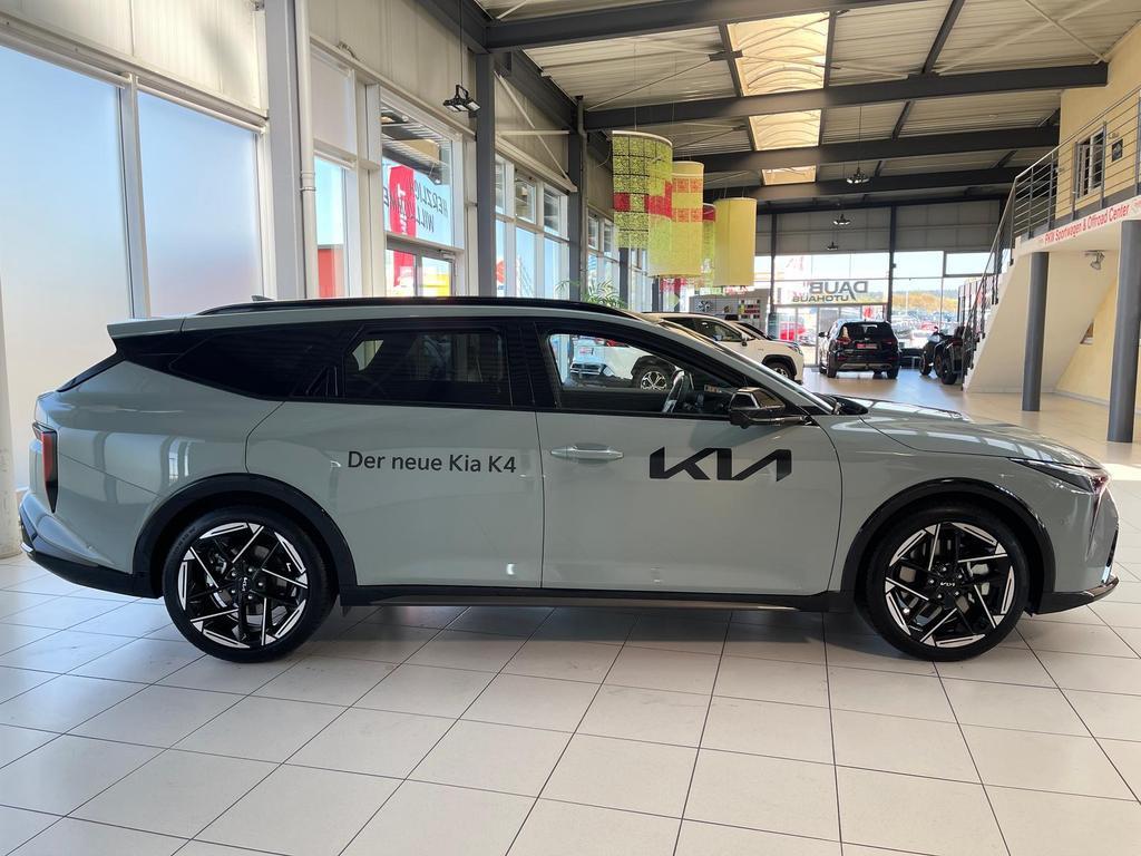 Kia K4