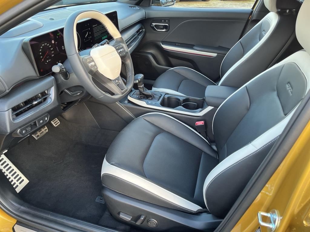 Kia K4