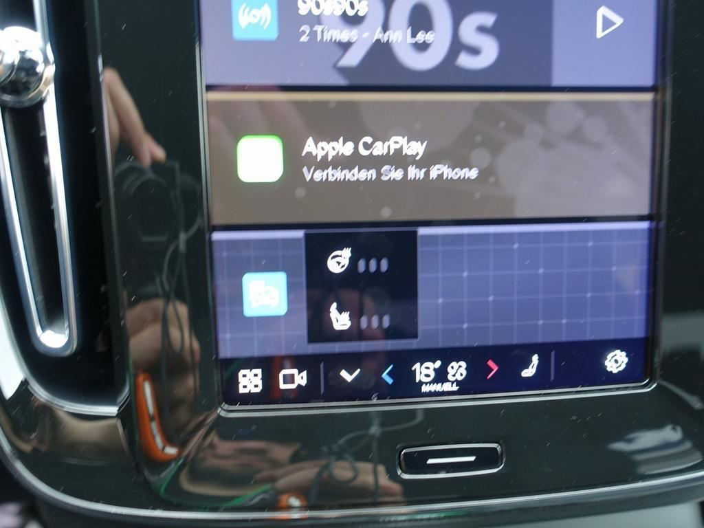 Volvo EX40